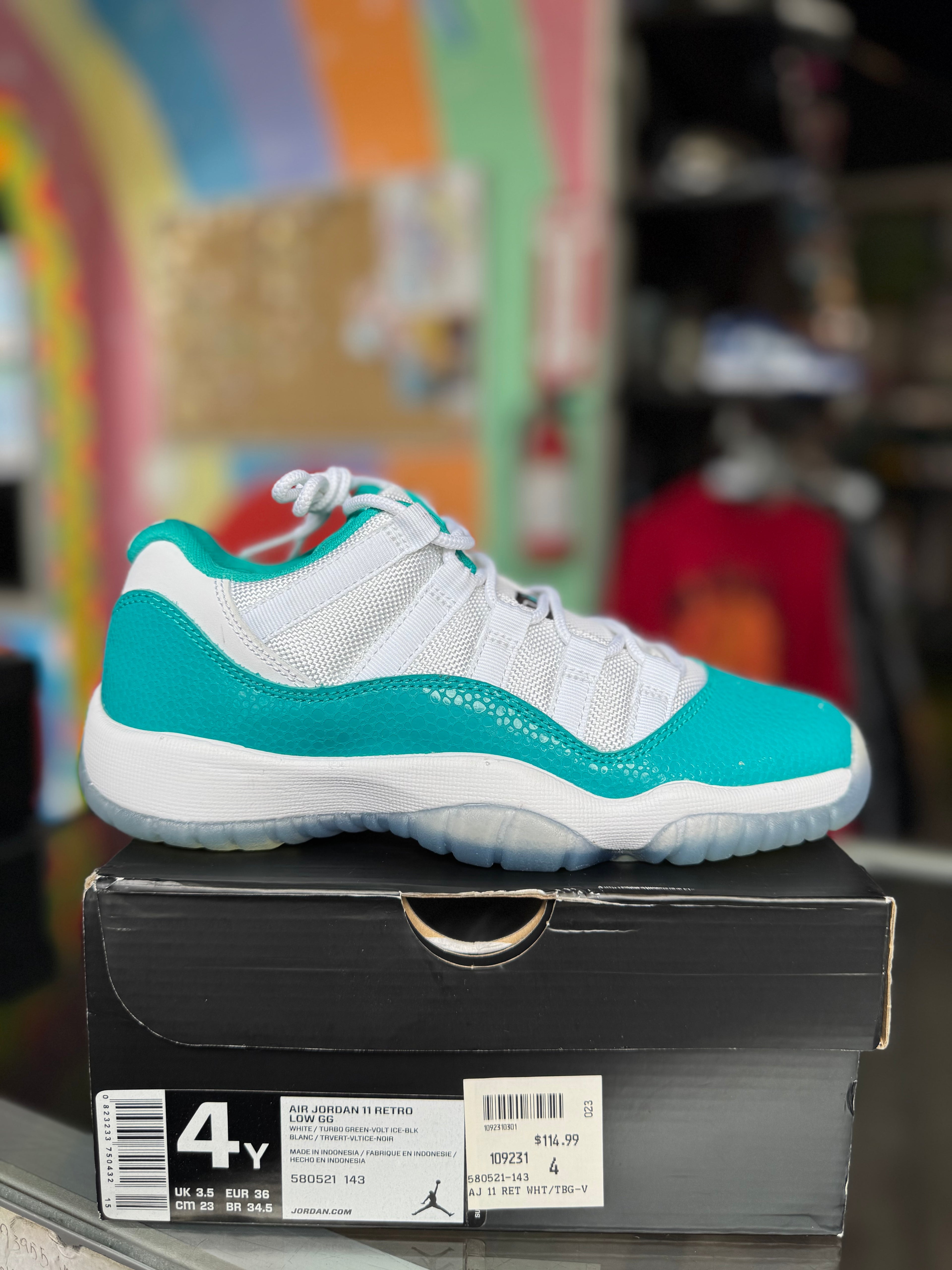 Jordan 11 low aqua safari GS