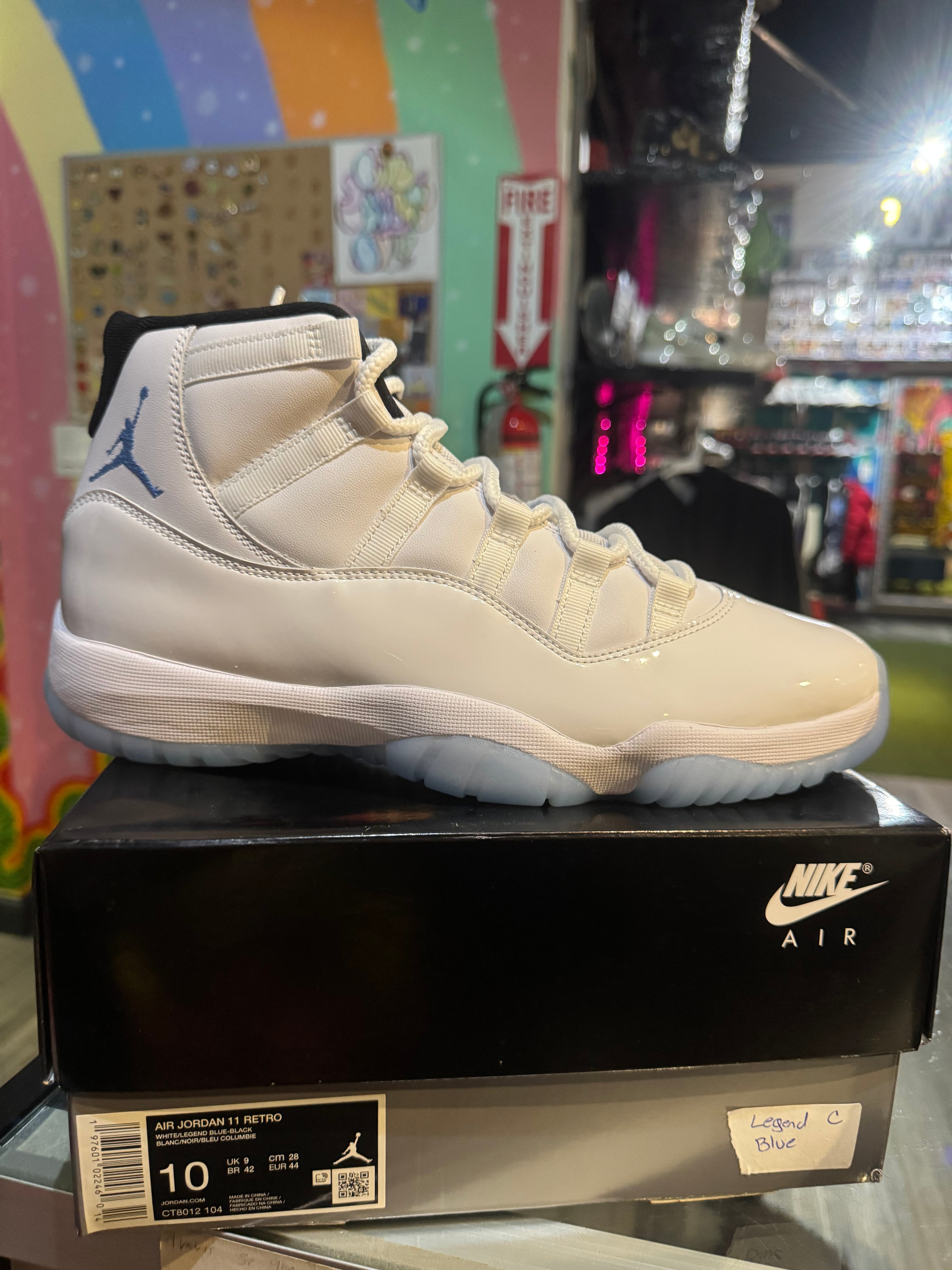 Jordan 11 legend blue 2024